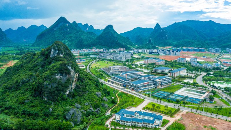 SMT贴片加工设备参数解析：关键指标与选型要点